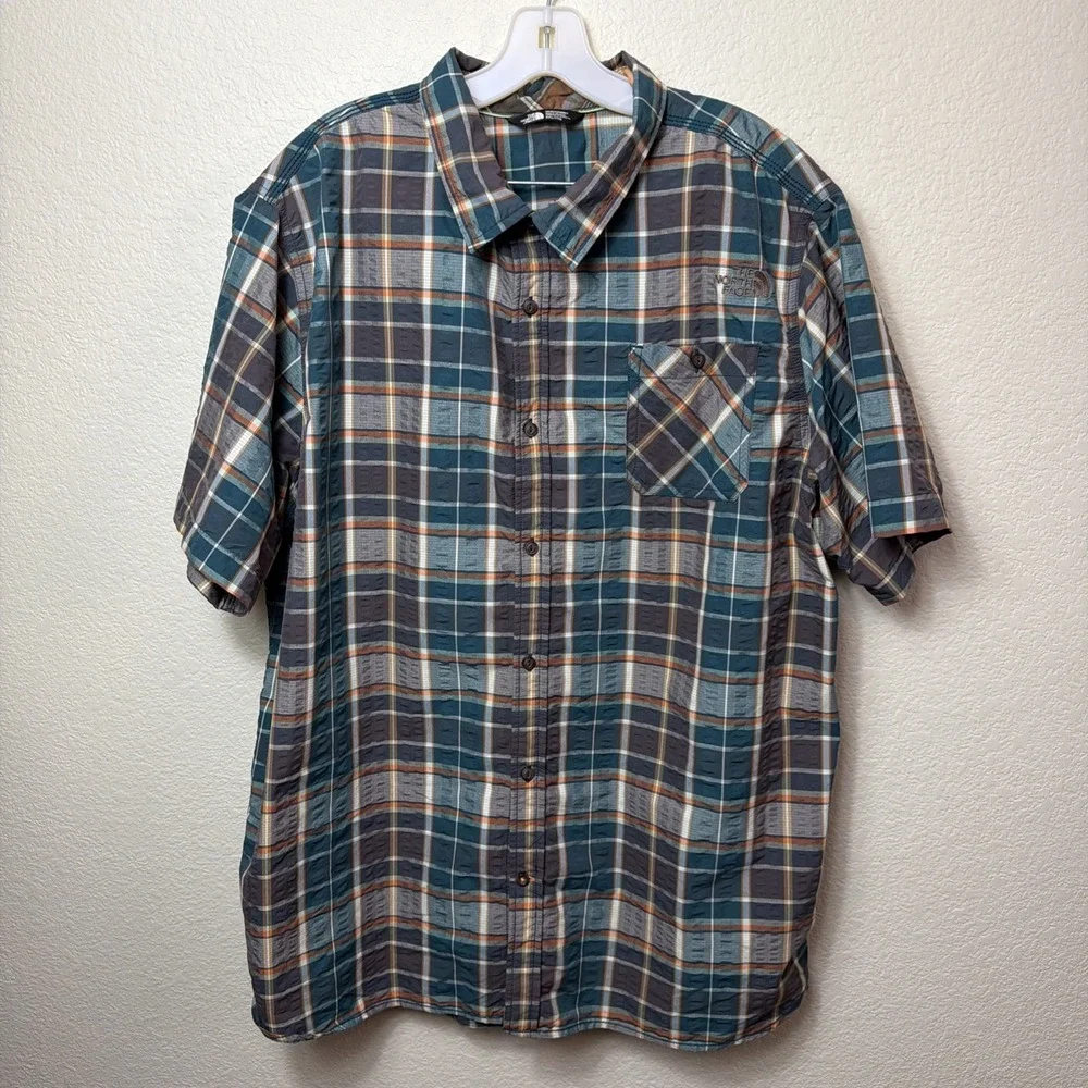 The North Face Mens XXL Plaid Button Shirt Short Sleeve Nylon Blend Outdoor CXD2